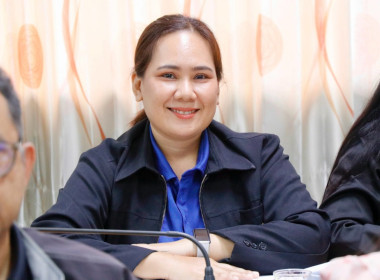 ตรวจเยี่ยมและรับฟังปัญหาของสมาชิกสหกรณ์นิคมประมงนครศรีธรรมราช จำกัด ณ จุดรวบรวมผลผลิตของสมาชิกสหกรณ์ โดยรับทราบถึงปัญหาความเดือดร้อนในเรื่องของการต่อทะเบียนเกษตรกรผู้เพาะเลี้ยงสัตว์น้ำของสมาชิกสหกรณ์ รวมทั้งเรื่องการขออนุญาตการเข้าทำประโยชน์ในที่ดินและติ ... พารามิเตอร์รูปภาพ 57